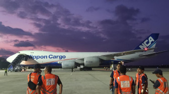 111 Ton Peralatan Vital Motor GP Mandalika Tiba di Bandara International Zainudin Abdul Madjid, Lombok.