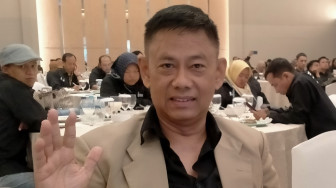 Jamuan Makan Jokowi dengan Tiga Capres Hanya Kemasan Politik