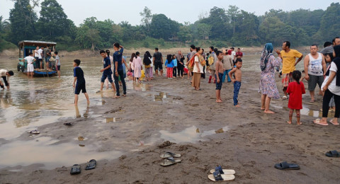 Lima Warga Teluk Rendah Hanyut Saat Mandi di Sungai