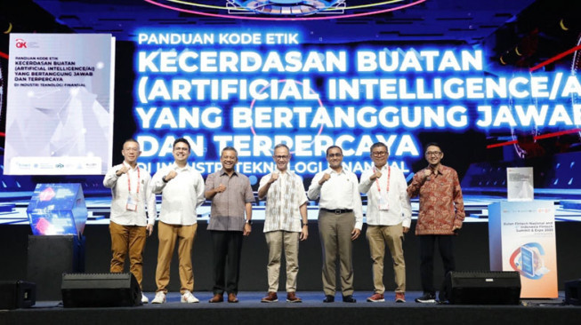 OJK Bersama Asosiasi Fintech Luncurkan Panduan Kode Etik AI