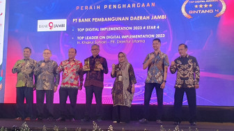 Bank Jambi Terima Pengahargaan Top Digital Implementation 2023 #Star 4