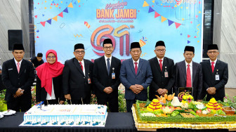Abdullah Sani Harap Bank Jambi Terus Tingkatkan Kualitas Pelayanan untuk Masyarakat