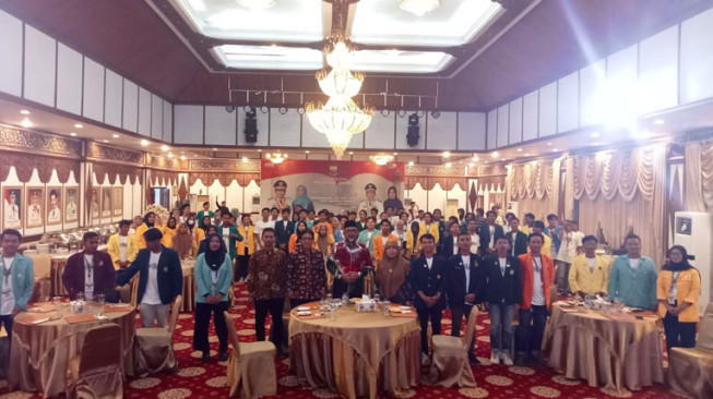 Sudirman Motivasi Mahasiswa Peternakan Tingkatkan Kemampuan Hadapi Era Digital