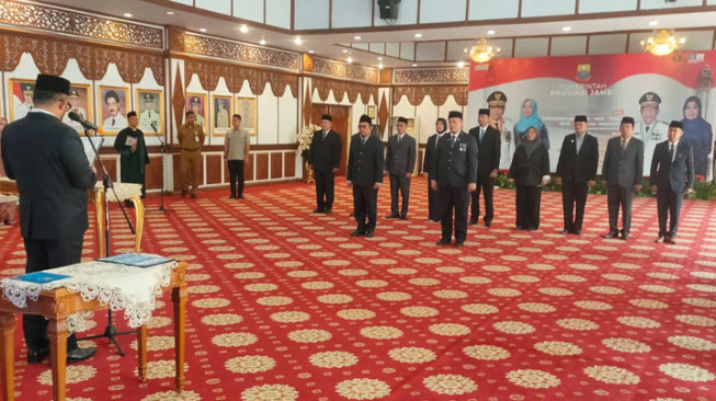 Sudirman Lantik 2 Pejabat Eselon II dan 9 Eselon III, Satu Orang jabat Kepala Dinas