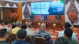 Angkutan Batu Bara Dialihkan ke Sungai, Jalan Khusus Tetap Dikejar