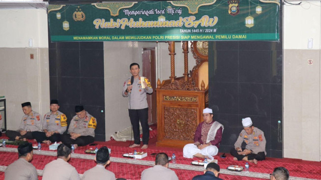 Polda Jambi Peringati Isra’ Mi’raj di Masjid Al Ikhlas
