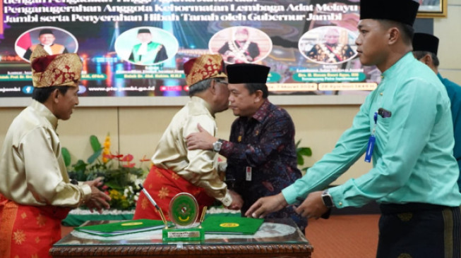 Peran Lembaga Adat di Tengah Masyarakat Sangat Strategis