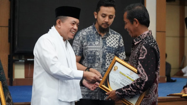 Gubernur Jambi Buka Puasa bersama Masyarakat Sungai Penuh dan Teken Sejumlah MoU