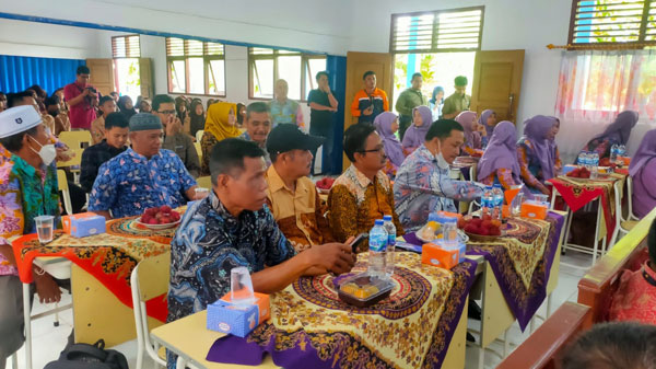Sosialisasi tentang seismik dan migas diadakan SKK Migas - PetroChina International Jabung Ltd, di SMPN 12 Tanjungjabung Timur, Kamis (29/2/2024) | HR