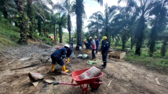 Dalam Tempo Sepekan, Tim Gabungan Tutup 382 Sumur Minyak Ilegal