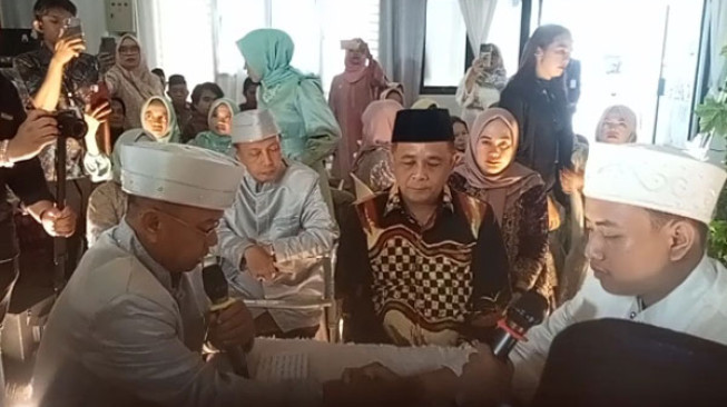 Terinspirasi Sosok Budi Setiawan, Dinar dan Echa Minta Jadi Saksi Pernikahan