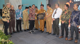 BPJS Ketenagakerjaan Serahkan Paritrana Award Provinsi Jambi 2024