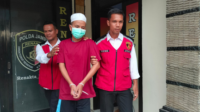 Pimpinan Ponpes  Ditangkap Polisi Karena  Mencabuli 11 Santri dan 1 Santriwati