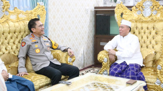 Kapolda Jambi Kunjungi Pondok Pesantren, Al Mubarak Perkuat Sinergi Bersama Tokoh Agama.