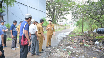 Sampah Sumbat Saluran Air, Wawako Diza Cek Sejumlah TPS Dalam Wilayah Kota Jambi