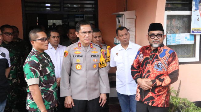 Kapolda Jambi Tinjau Pelaksanaan Rapat Pleno Penghitungan Suara PSU, Tegaskan Pengawalan Setiap Tahapan PSU di Kabupaten Bungo.
