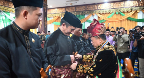 Kapolda Jambi Irjen Pol Krisno H Siregar Hadiri Pengukuhan Dewan Pembina dan Pemangku Adat Melayu Jambi