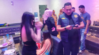 Karaoke Regent Digeruduk Sat Pol PP Akibat Viral Pekerjakan Wanita Dibawah Umur