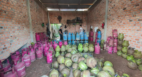 Polisi Ciduk Seorang  Pelaku Pengoplos Gas Subsidi 3 kg di Batanghari