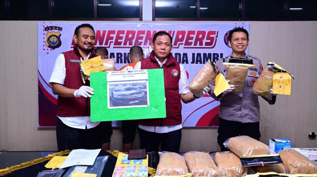 Ditresnarkoba Polda Jambi Gagalkan Peredaran 11 KG Narkotika Jenis Ganja