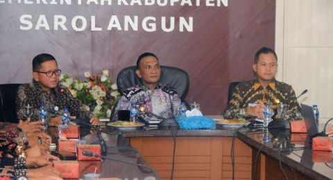 Bupati Sarolangun Terima Audiensi Aliansi Mahasiswa: Bahas Isu Pendidikan, Kesehatan hingga Lingkungan