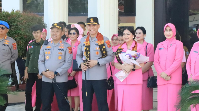 Kunjungan Kerja ke Polres Tanjung Jabung Barat, Kapolda Jambi Resmikan Klinik T3 dan Asrama Polres
