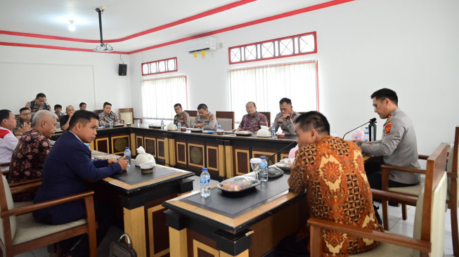 Perkuat Sinergi Antar Lembaga, Kapolda Jambi Silaturahmi Bersama Badan Musyawarah Antar Gereja LKKI