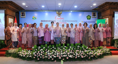 OJK dan PIISEI Gelar Edukasi Keuangan Perempuan