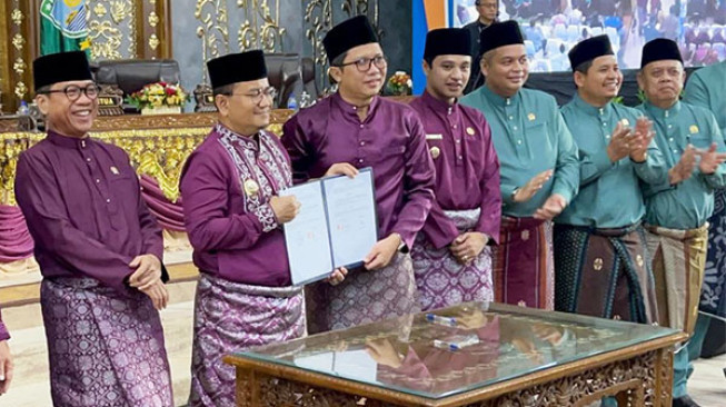 Perlindungan Ketenagakerjaan Diperluas, Pemkot Jambi dan BPJS Ketenagakerjaan Teken MoU di Paripurna HUT Kota Jambi