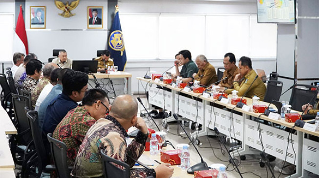 Bupati Muarojambi Audiensi Bersama Menteri Perhubungan, Sampaikan Masalah dan Solusi