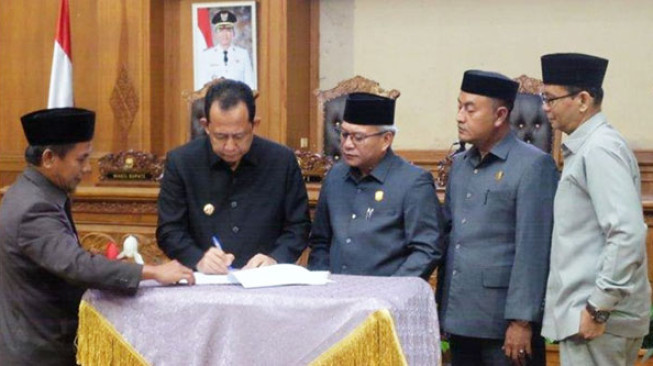Pemkab Muarojambi Jamin Perlindungan Sosial Tenaga Kerja dengan Perda