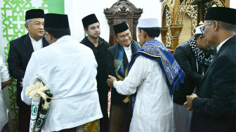 Wali Kota Maulana dan Wawako Diza Salat Ied Bersama Masyarakat