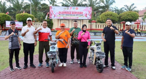 Sambut Hari Bhayangkara, Bupati Sarolangun Ikuti Kegiatan Olahraga Bersama