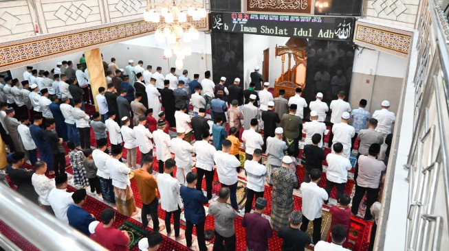 Polda Jambi Gelar Sholat Idul Adha di Masjid Al Ikhlas