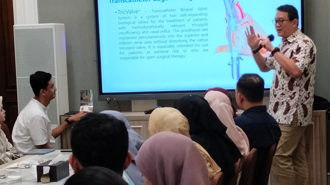Tingkatkan Deteksi Penyakit Jantung, Heartology Kenalkan Terobosan Penanganan Penyakit Katup Jantung Untuk Kalangan Medis Jambi