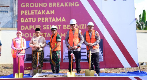 Dihadiri Walikota Jambi Kapolda Jambi Pimpin Kegiatan Ground Breaking SPPG