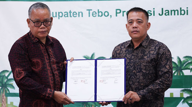 Asian Agri Beri Penghargaan Desa Bebas Api 2024—2025 dan Teken MoU DBA Periode 2025—2026 di Jambi