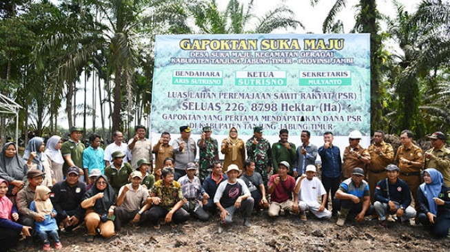 Bahagianya Bupati Dillah Sambut 220 Tahfidz Qur’an dan Dampingi Jenderal Kunto Arief Wibowo