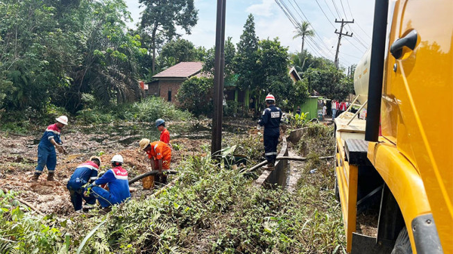 Kebocoran Minyak di KM 14 Diduga Kuat Akibat Pencurian, Pertamina EP Jambi Gerak Cepat Lakukan Penanganan dan Pembersihan