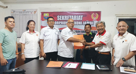 Mengejutkan… Zuwanda Maju Pencalonan Ketua Umum KONI Provinsi Jambi