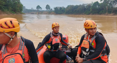 Hendra Tenggelam Saat Cari Kerikil di Sungai Batanghari
