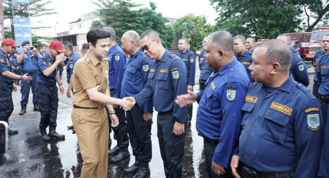Diklat Keahlian dan Keterampilan Petugas Damkar Resmi Ditutup Wakil Wali Kota Jambi.
