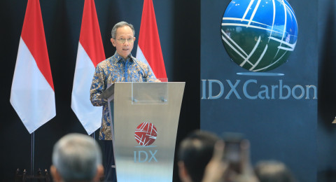 OJK Luncurkan Buku Perdagangan Karbon Bagi Sektor Jasa Keuangan