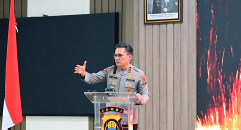 Kapolda Jambi Buka Kegiatan Rakernis Gabungan Fungsi TIK dan Bidkum TA 2025