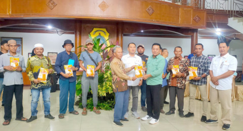 Tingkatkan Protensi Pertanian Tanjab Timur, SKK Migas—PetroChina Berikan 960 Kg Benih Jagung Hibrida F1 Super Bisi-18