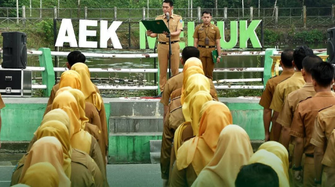 Bupati Fadhil Arief Lantik PPPK Gelombang Pertama