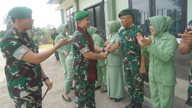 Kapaldam II/Sriwijaya Cek Gudang Peralatan di Jambi