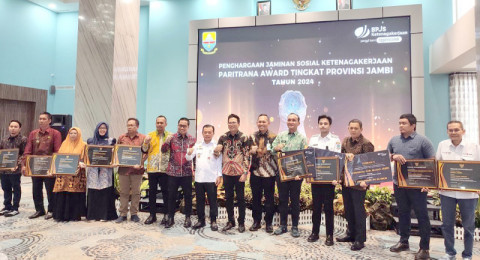 Pemkab Muaro Jambi Terima Penghargaan Paritrana Awards 2024