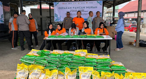 Polda Jambi Bersama Bulog  Gelar GPM, Pastikan Harga dan Stok Pangan di Kota Jambi Stabil