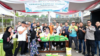 Ringankan Beban Masyarakat, Polda Jambi Kembali Gelar GPM di Kawasan Tugu Keris Kota Jambi